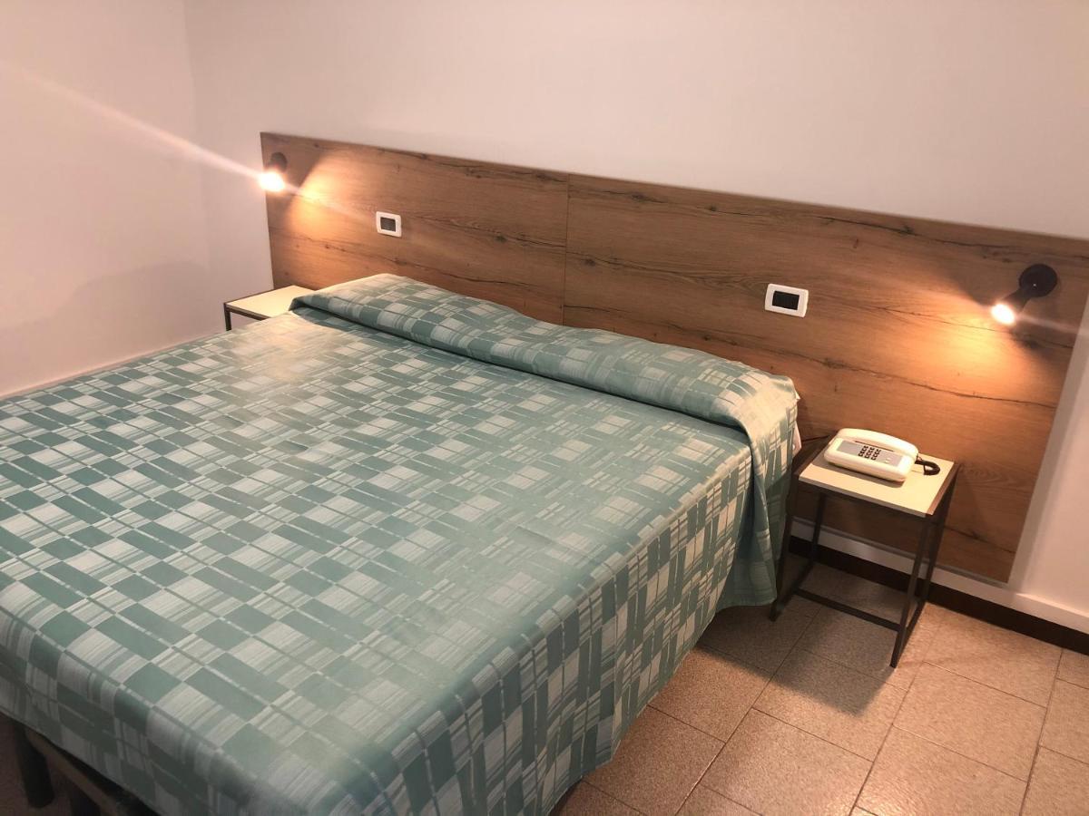 Albergo Ristorante La Greppia Montedivalli Chiesa Dış mekan fotoğraf