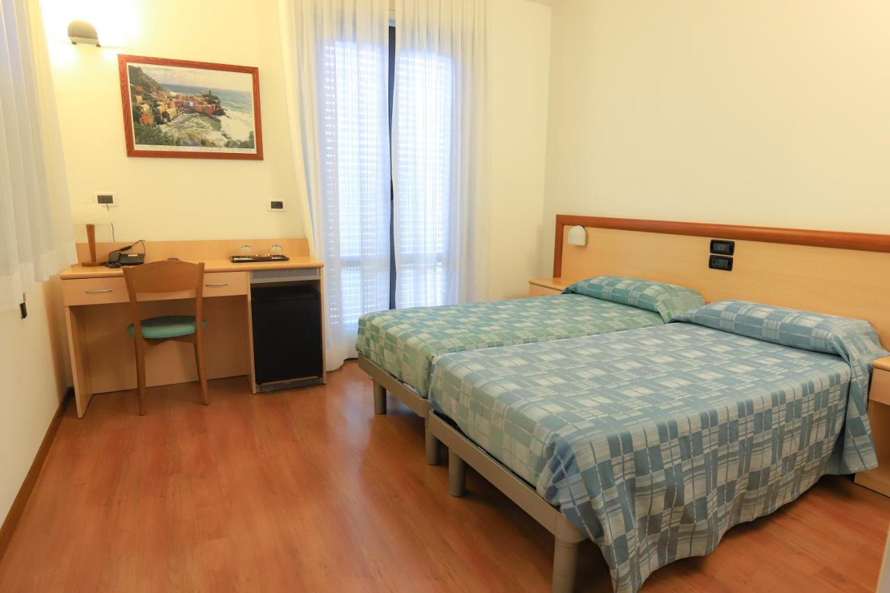 Albergo Ristorante La Greppia Montedivalli Chiesa Dış mekan fotoğraf